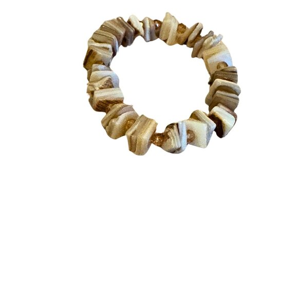 Natural Shell Bracelet - Picture 4 of 5